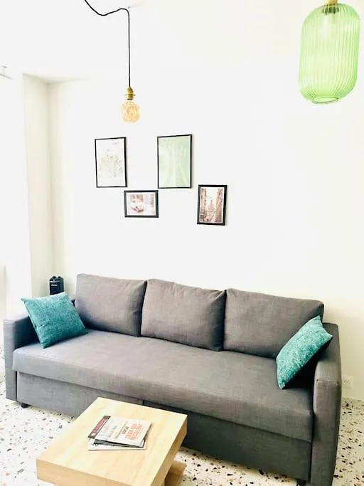 Cosy Loft- Paris 17E - 4 Pers Apartment 0*,  France
