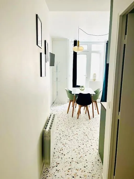 Cosy Loft- Paris 17E - 4 Pers Apartment 0*,  France